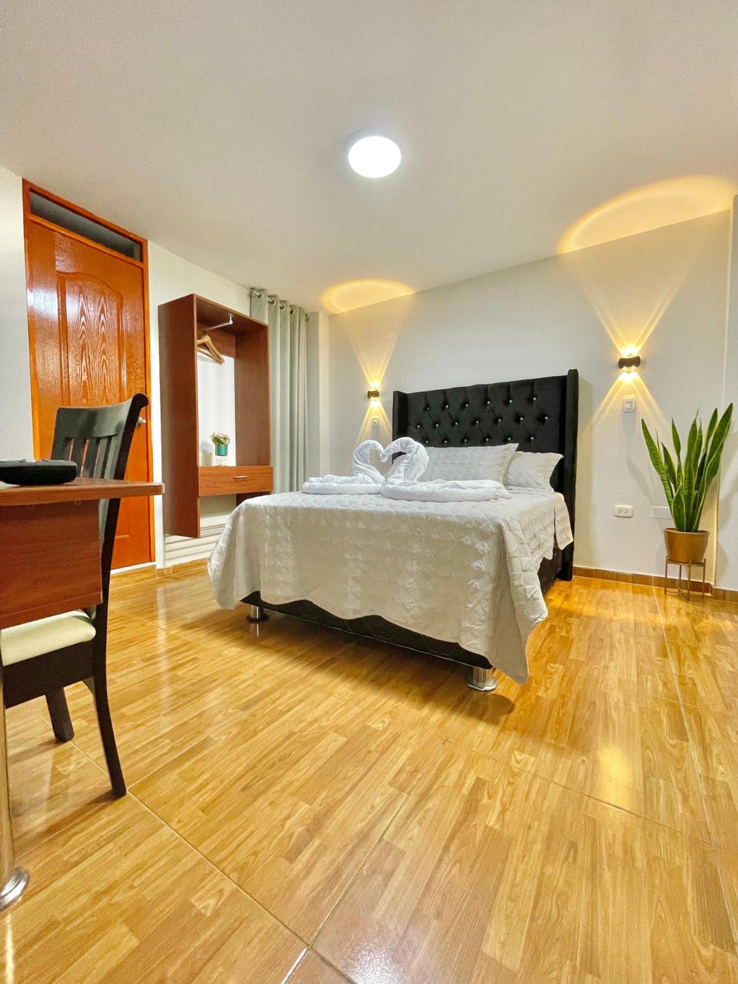 Jultom Inn Hotel & Suites Trujillo Extérieur photo